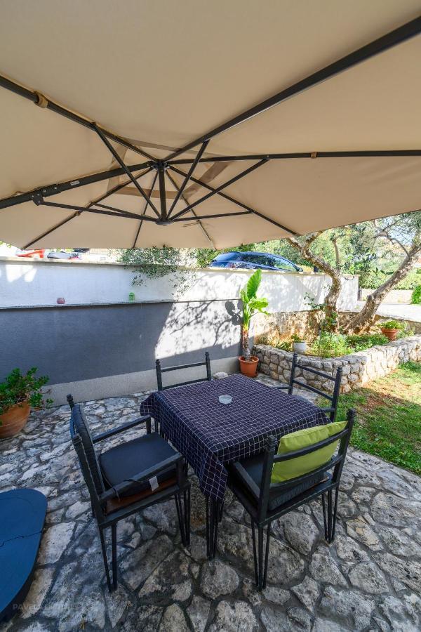 Apartments Maksim And Timon Đảo Krk Ngoại thất bức ảnh