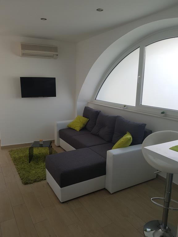 Apartments Maksim And Timon Đảo Krk Ngoại thất bức ảnh